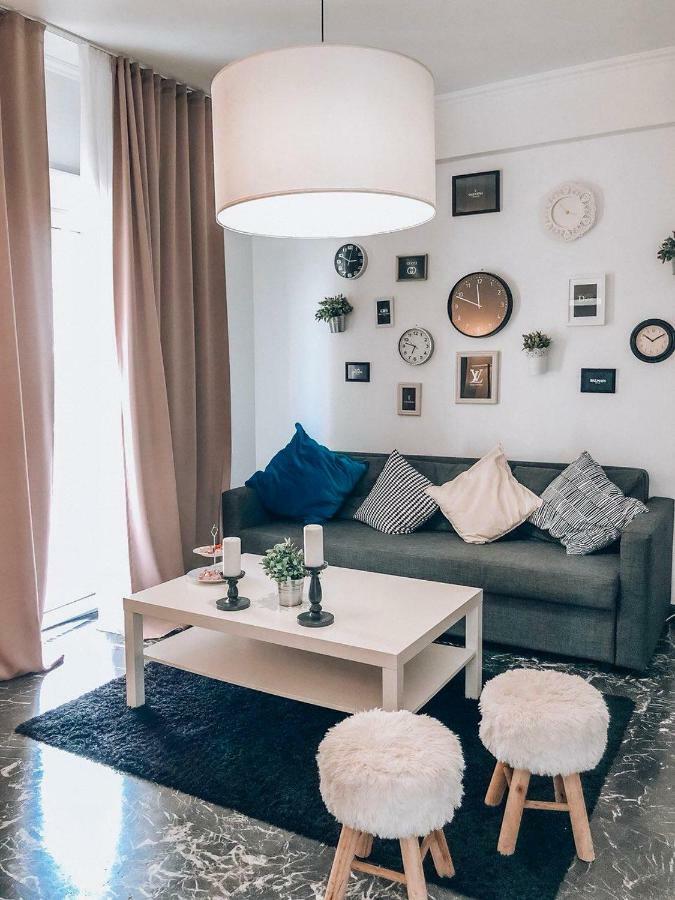 133 Sokratous, Black marble. Athènes Extérieur photo