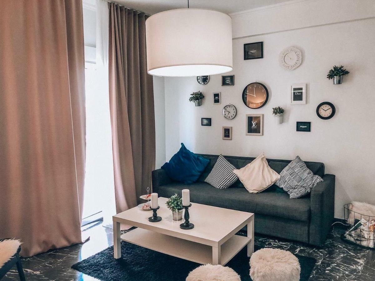 133 Sokratous, Black marble. Athènes Extérieur photo